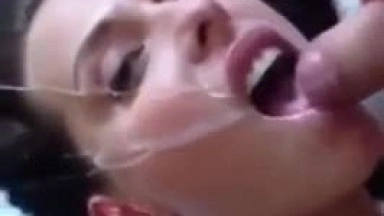 Big facial cumshot for woman